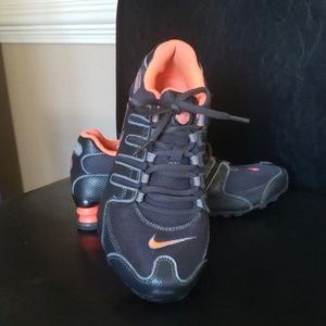 Nike SHOX  size 6.5
